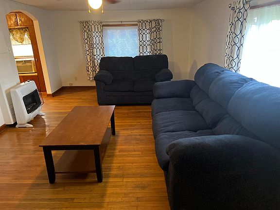 2nd image of 105 N 5th St #House
