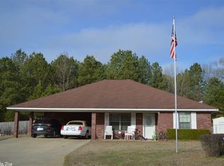 121 Leopard Dr, De Queen, AR 71832