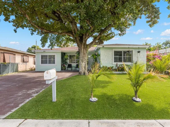 1018 S C St, Lake Worth, FL 33460