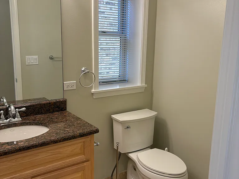 2020 N Honore St #1 — Photo 4