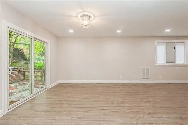 118 Parkview Ave #1 — Photo 3