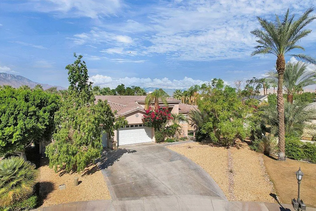 4 bed, 4355 sqft, $5,000 — Photo 2