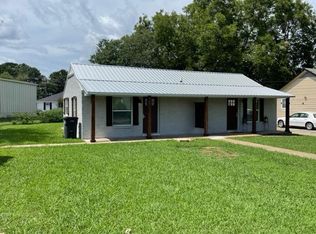 205 Tisdale St #B, Bolivar, TN 38008