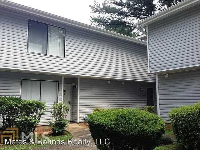 8579 Creekwood Way photo 1
