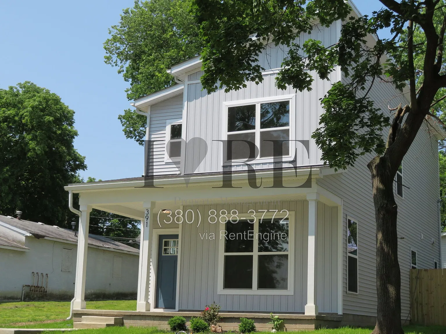 3 bed, 2.5 bath, 1672 sqft, $2,294 — Photo 3
