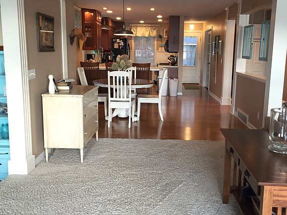 4th image of 1834 N Parker Ave