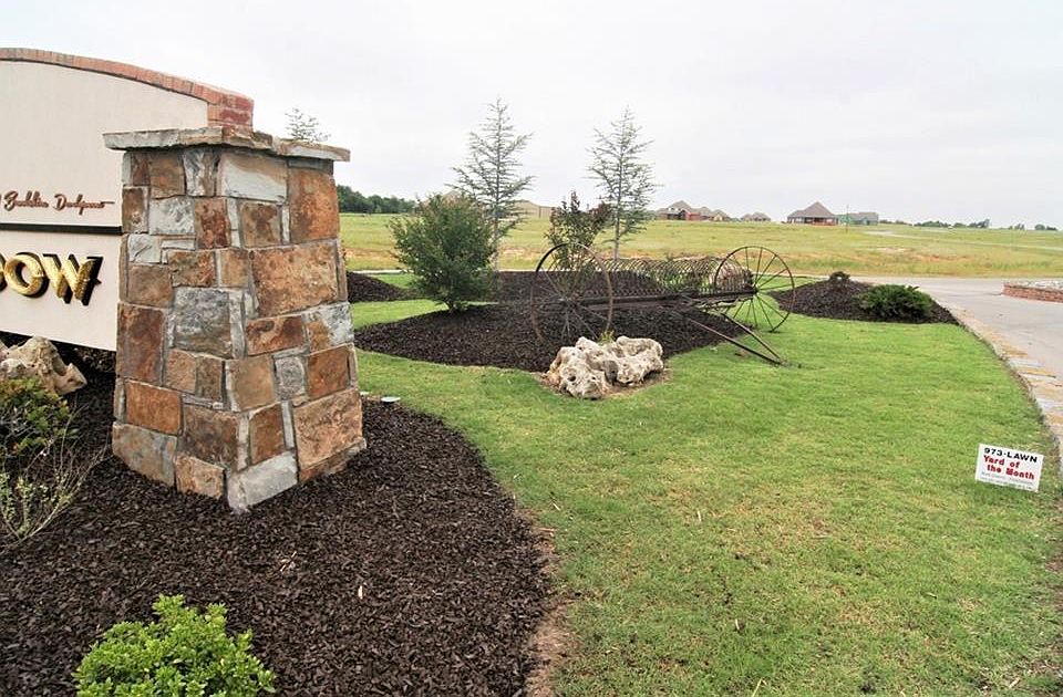2nd image of 4601 Grassland Dr #1
