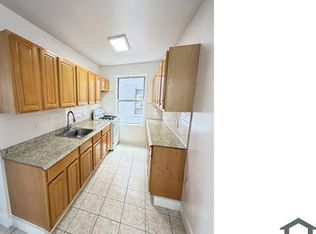 1340 Rosedale Ave, Bronx, NY 10472