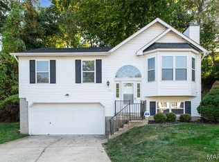 969 Wynstay Cir, Valley Park, MO