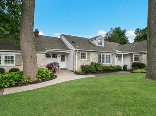 1049 George Rd, Meadowbrook, PA 19046