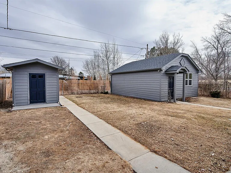 2610 N Cook St — Photo 30