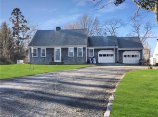 41 Old Main Rd, Little Compton, RI 02837