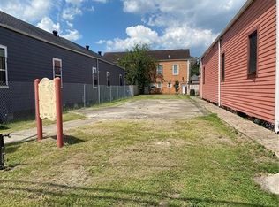 2028 Toledano St, New Orleans, LA 70115