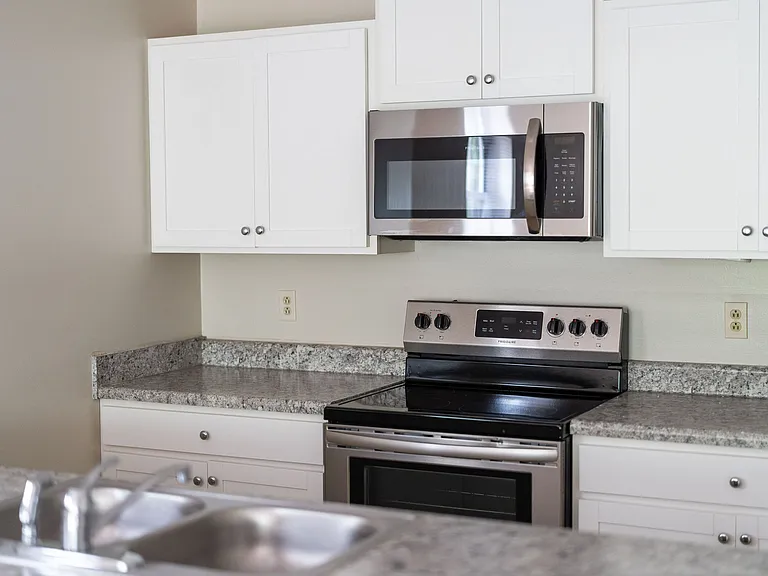 705 Ivy St #1 — Photo 23