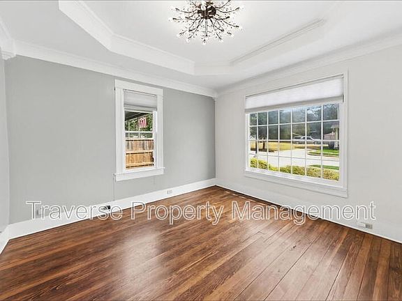 3rd image of 1816 Washington Ave