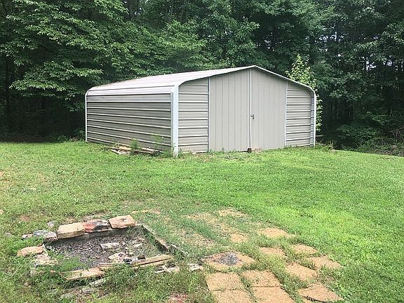 4th image of 255 Hidden Valley Dr