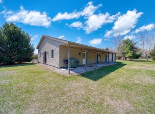 14961 Quaker Rd, Hudson, MI 49247