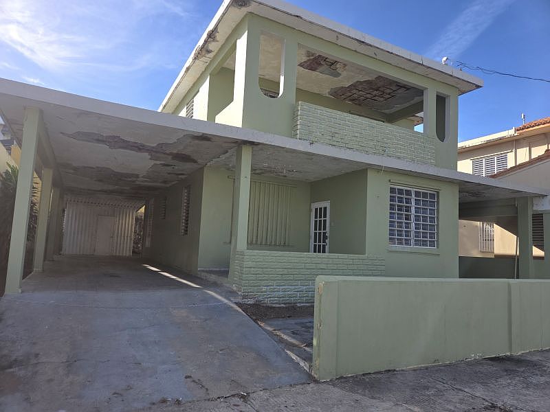 1st image of Calle Celso Barbosa #52