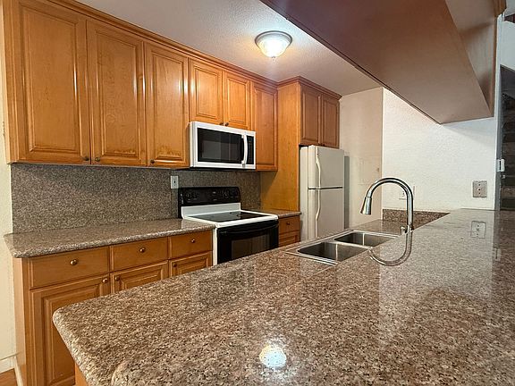 5th image of 5695 Playa Del Rey APT 2