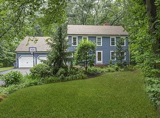 245 Spring Valley Dr, East Greenwich, RI 02818