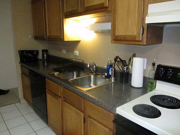 5th image of 960 Beau Dr Unit 202