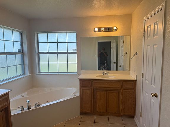 2nd image of 4208 Tropicana Dr