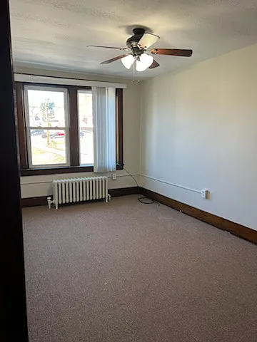 2 bed, 800 sqft, $1,000 — Photo 2
