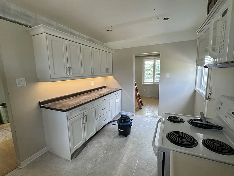 69 Ottaway Ave — Photo 5