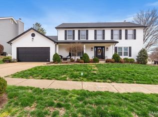 1462 Carriage Bridge Trl, Ballwin, MO 63021