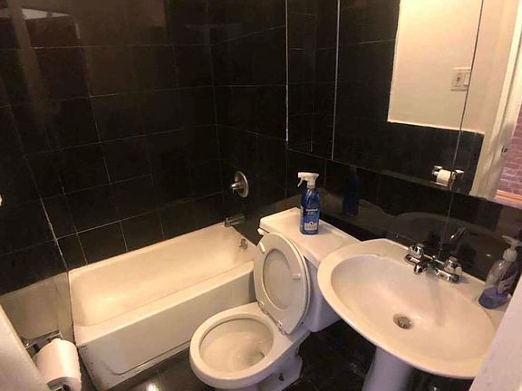 5th image of 269 E 10th St #14B