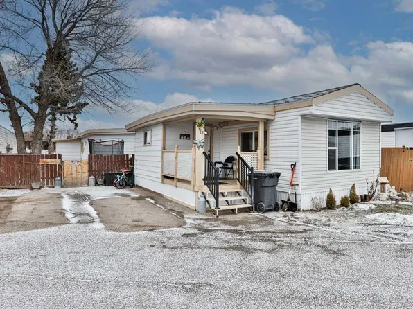 5301 2nd St Unit 88, Coalhurst, AB T0L 0V0