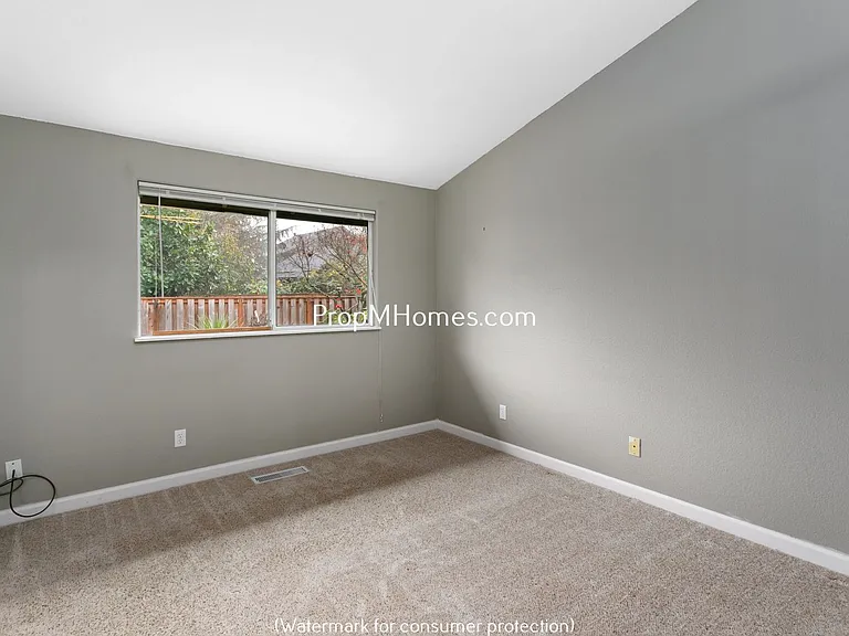 22340 SW Nottingham Ct — Photo 10