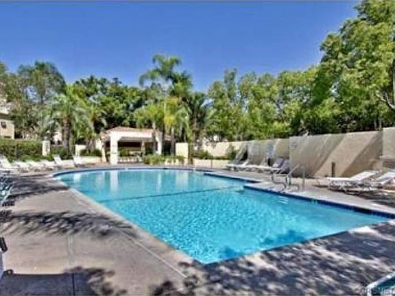 3rd image of 24117 Del Monte Dr Unit 81