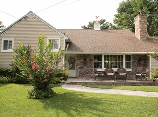 7 Maria Ct, Huntington Station, NY 11746