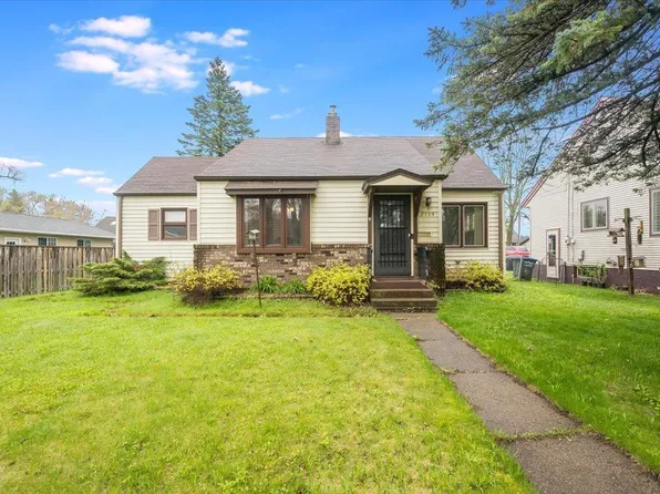 2114 Missouri Ave, Superior, WI 54880