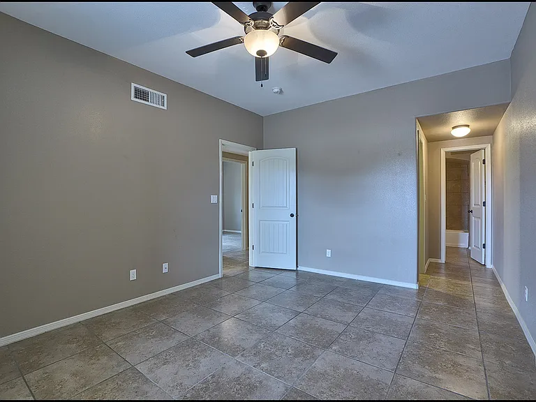 14302 Pancho Gonzalez Ct — Photo 17