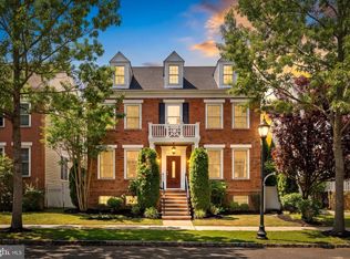 26 Union St, Robbinsville, NJ 08691