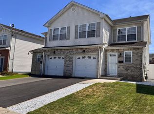 34 Mercer St, Carteret, NJ 07008