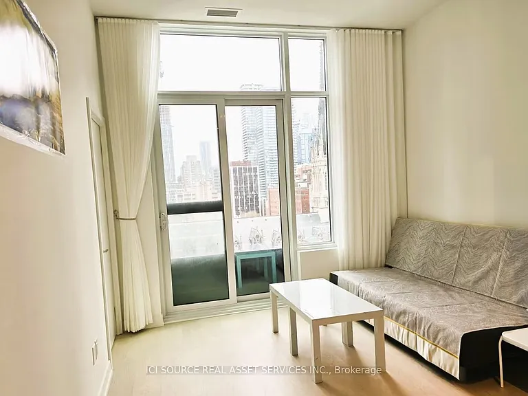 252 Church St #1006 — Photo 9