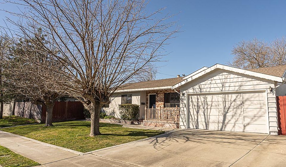 2nd image of 8144 Aldea St