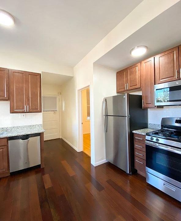 1st image of 2827 N Central Park Ave #3R