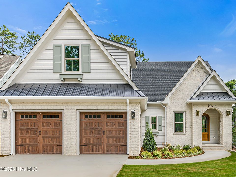 1st image of 44 Dungarvan Lane