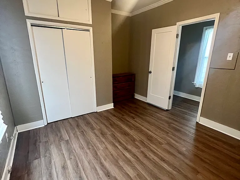 924 Pottawatomie St — Photo 4
