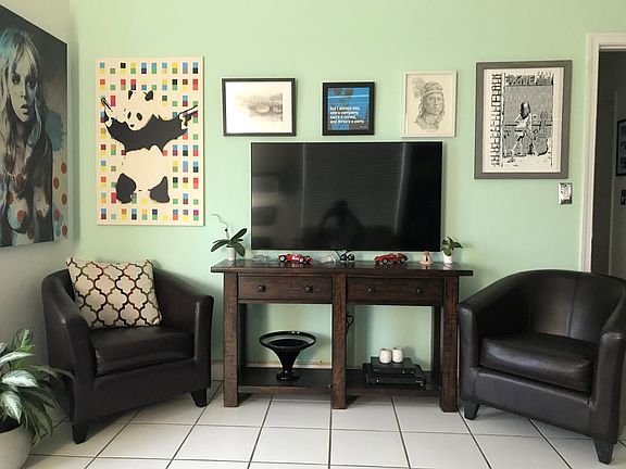3rd image of 1018 Euclid Ave APT 3