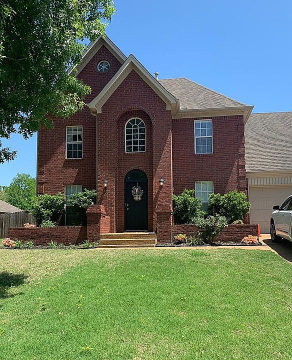 1st image of 1056 Deer Creek Dr