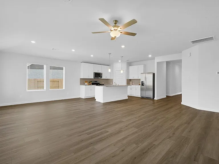2634 Chivalry Ln — Photo 14
