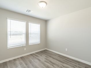 3916 Canyon Ridge Ln, Mustang, OK 73064