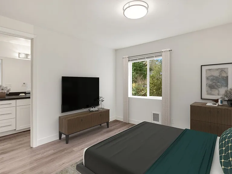 Maple Leaf Residences — Photo 33