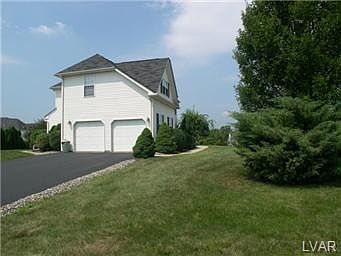 3rd image of 1218 Sycamore Ave