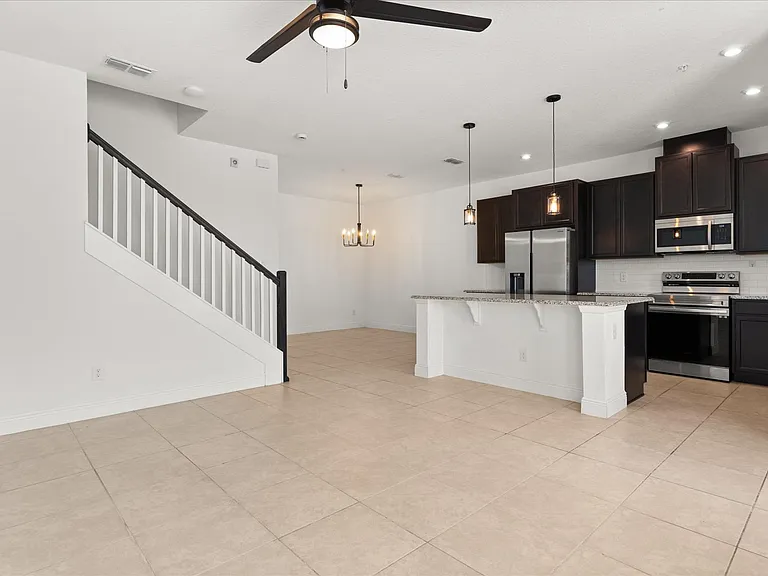 7059 Nemours Pkwy — Photo 6